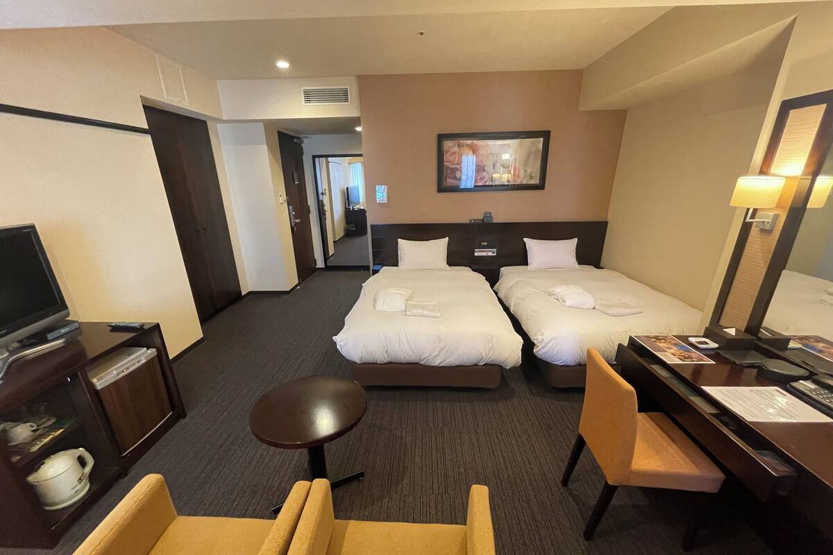 In-room safe, desk, iron/ironing board (on request), free WiFi