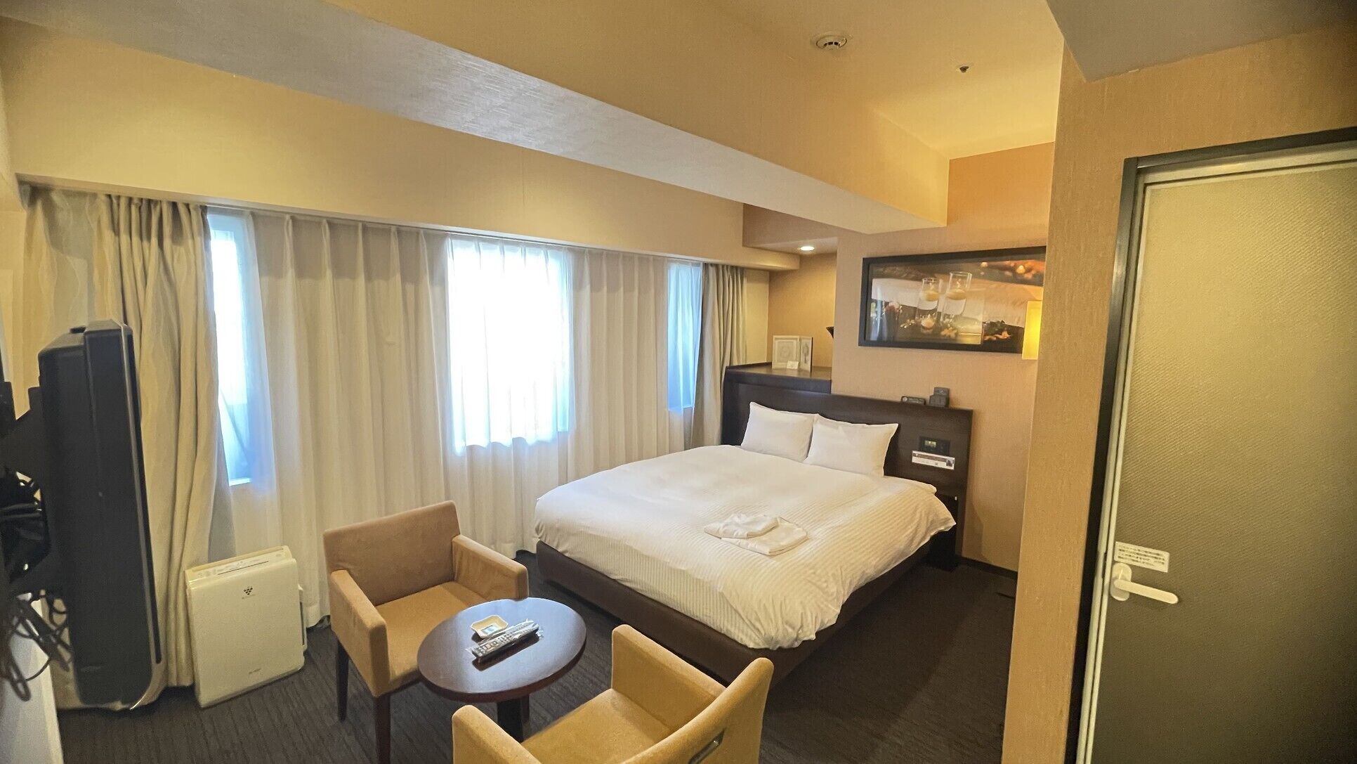 In-room safe, desk, iron/ironing board, free WiFi