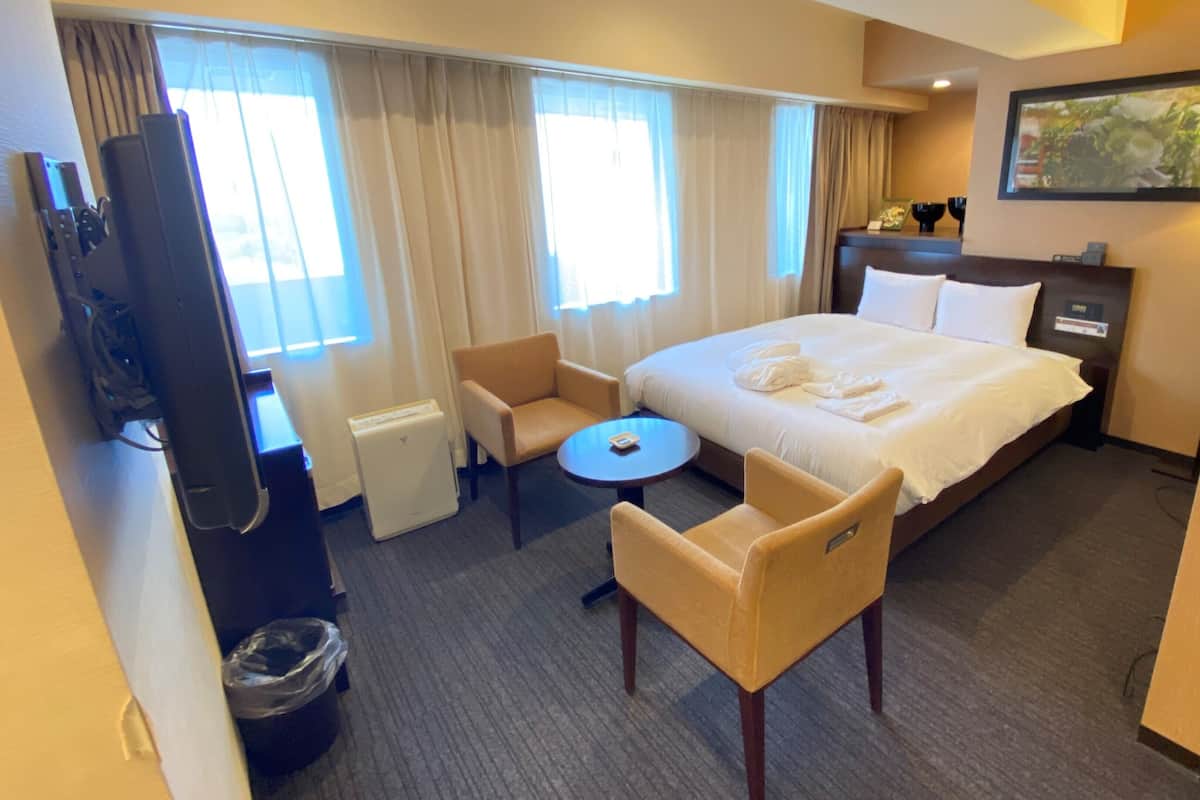 In-room safe, desk, iron/ironing board (on request), free WiFi