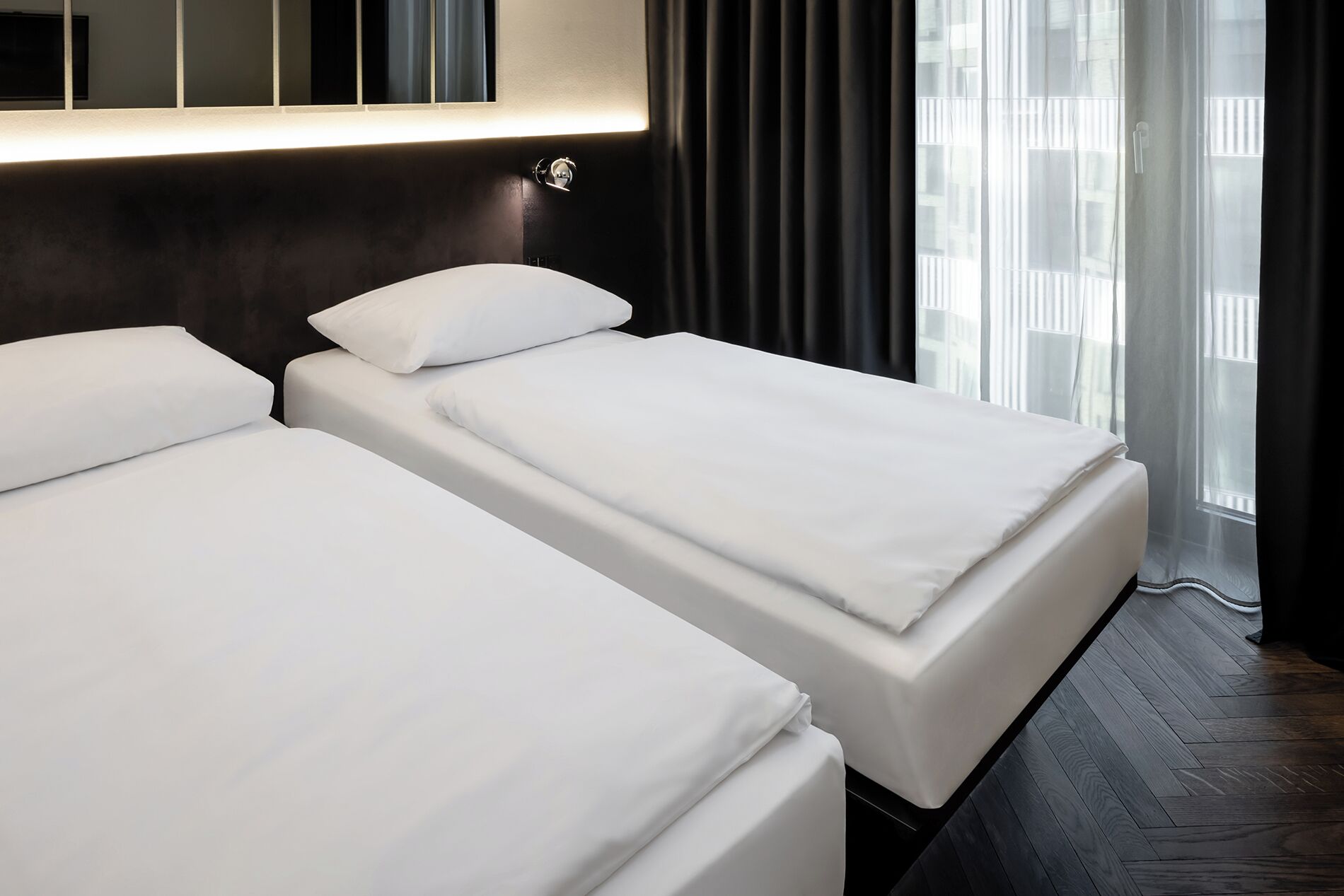 standard double or twin room, 1 bedroom | in-room safe, desk, blackout curtains, soundproofing