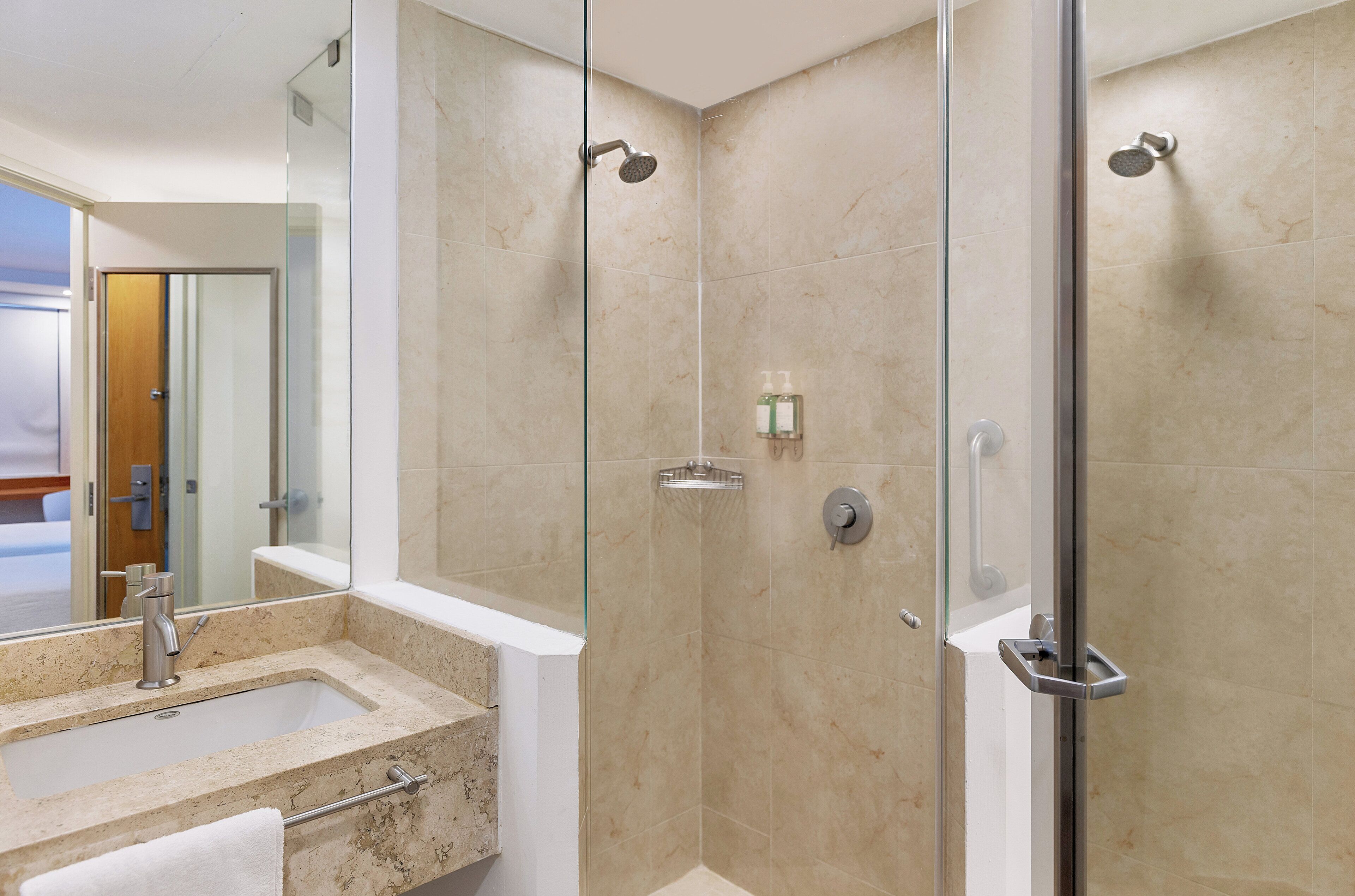 superior room, 1 queen bed | in-room safe, desk, free wifi, bed sheets