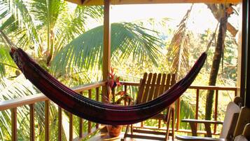 Baita panoramica, 1 camera da letto, balcone, fronte oceano | Balcone