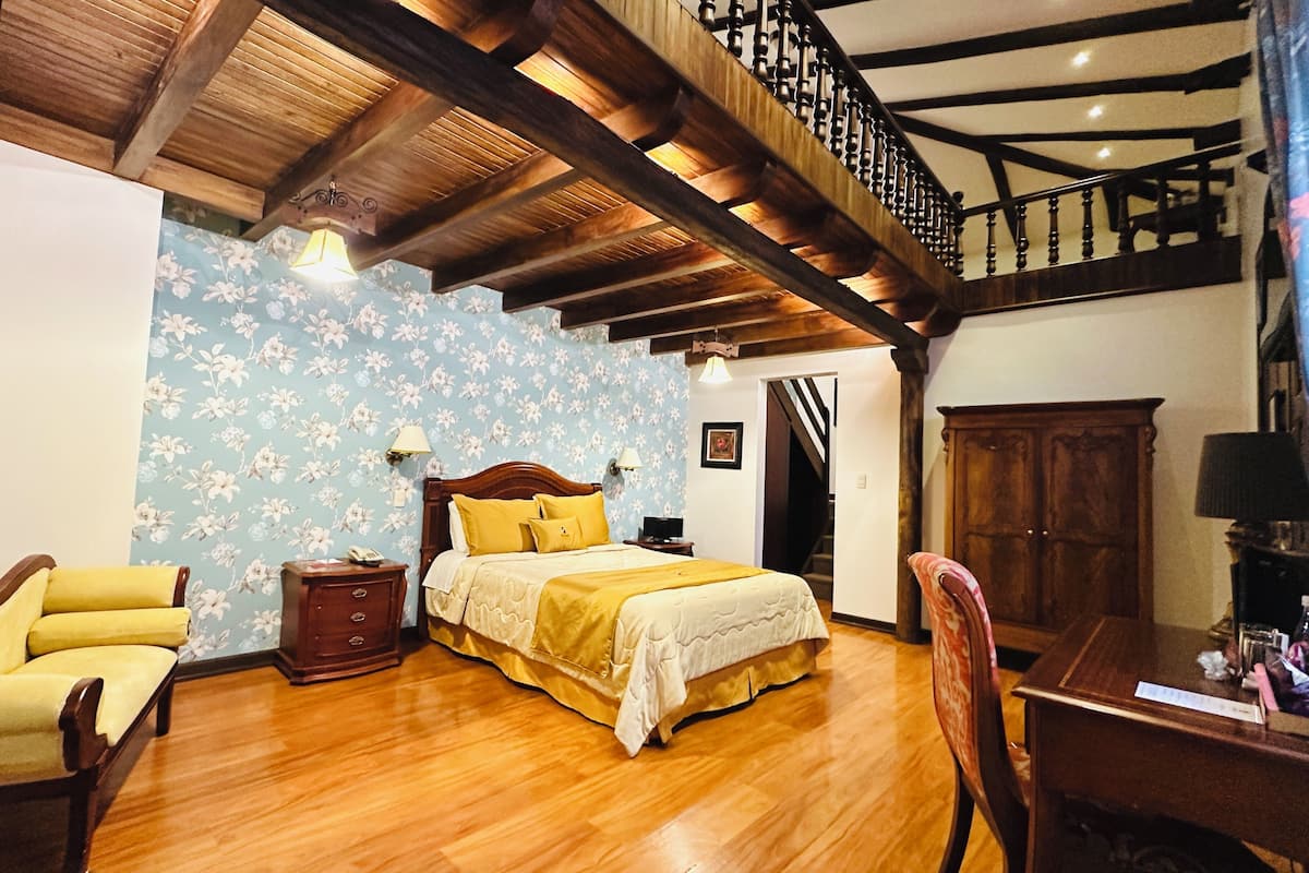 standard triple room | 1 bedroom, minibar, desk, free wifi