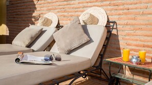 ที่อาบแดด