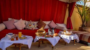 Free daily local cuisine breakfast