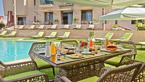 Breakfast, lunch and dinner served  - AG Hotel & Spa Marrakech (Oulad Hassoune)
