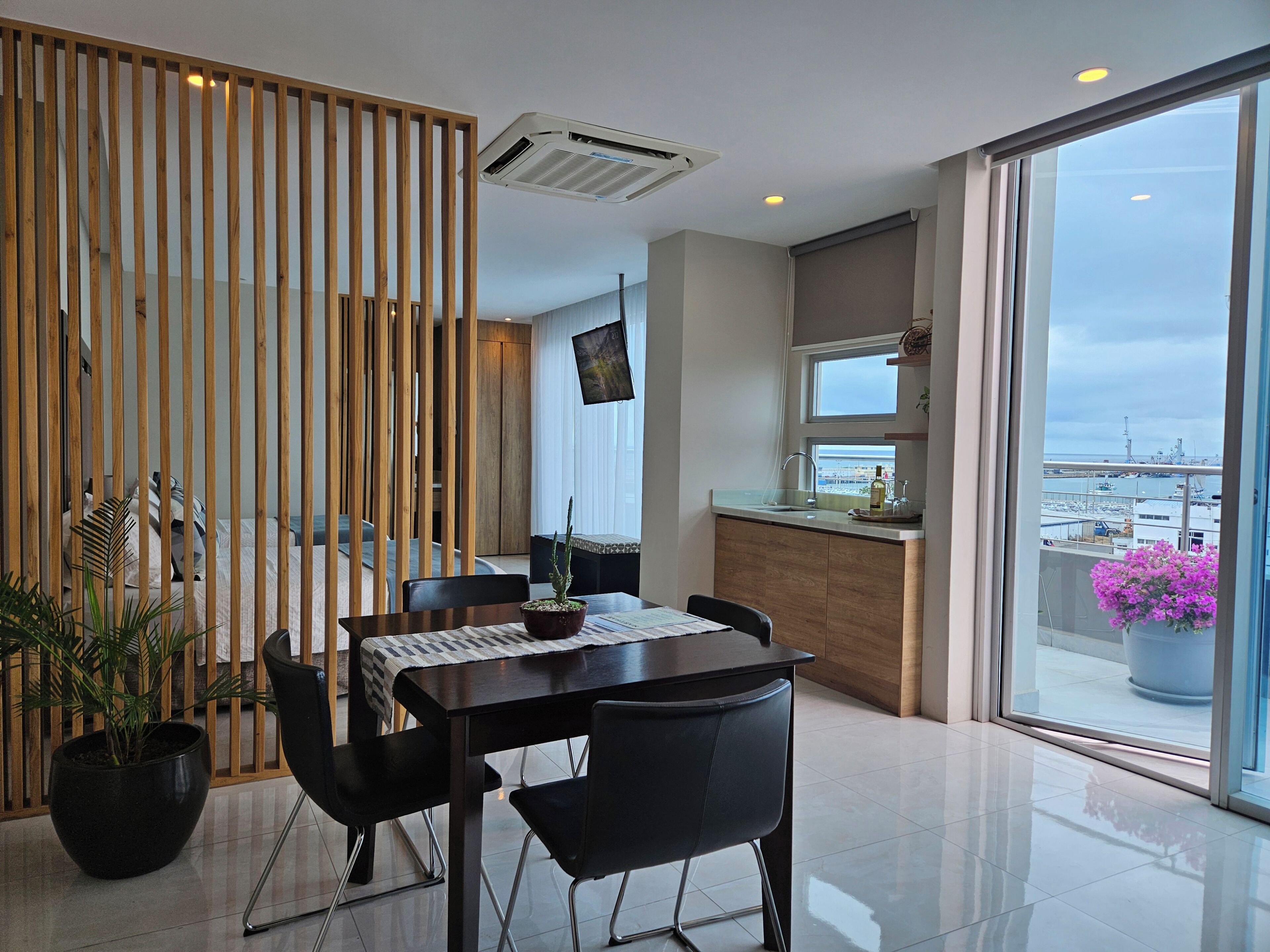 Family Suite | Premium bedding, minibar, in-room safe, soundproofing