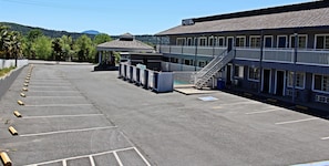 Exterior - Lake Point Lodge (Clearlake Oaks)