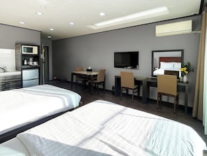 1 dormitorio, ropa de cama de alta calidad, cortinas opacas