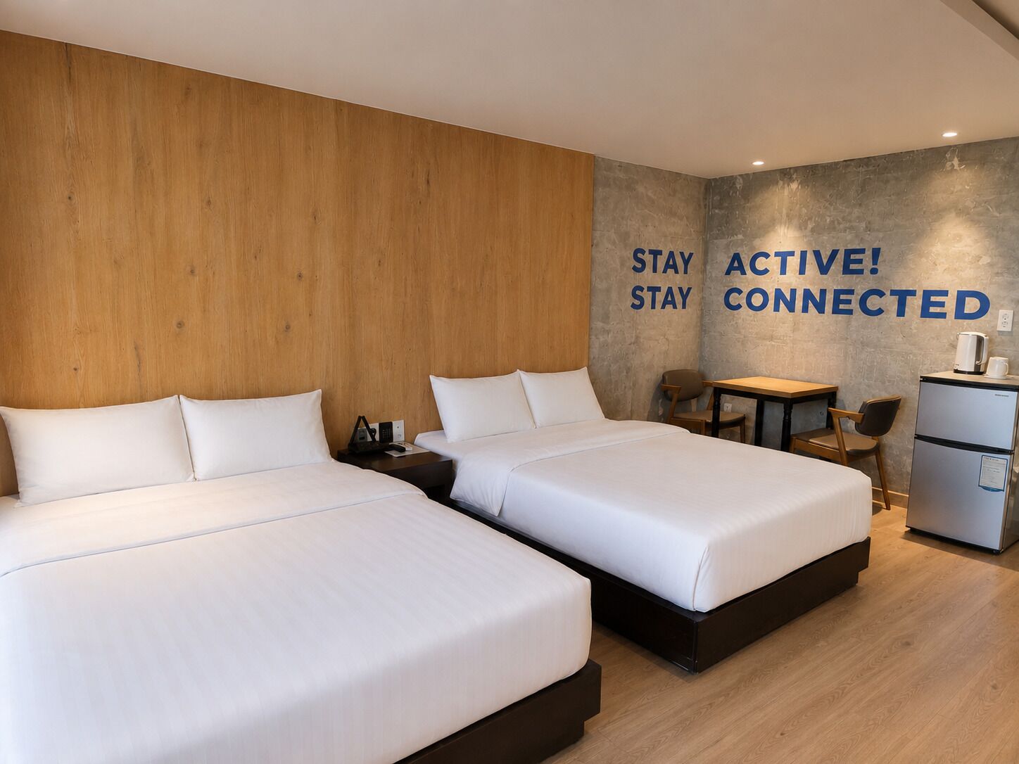 NEW FAMILY TWIN | Ropa de cama de alta calidad, cortinas opacas, wifi gratis