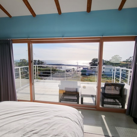 Luxury Double Room, 1 Bedroom, Ocean View, Oceanfront | 1 bedroom, Egyptian cotton sheets, down comforters, laptop workspace
