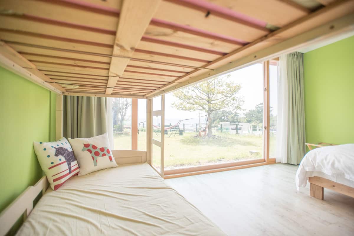 Habitación cuádruple familiar (4 Person Room) | 1 habitación, sábanas de algodón egipcio y edredón