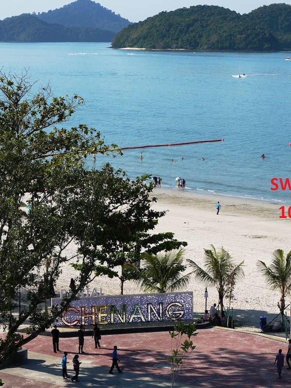 In Strandnähe, weißer Sandstrand