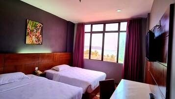 In-room safe, free WiFi