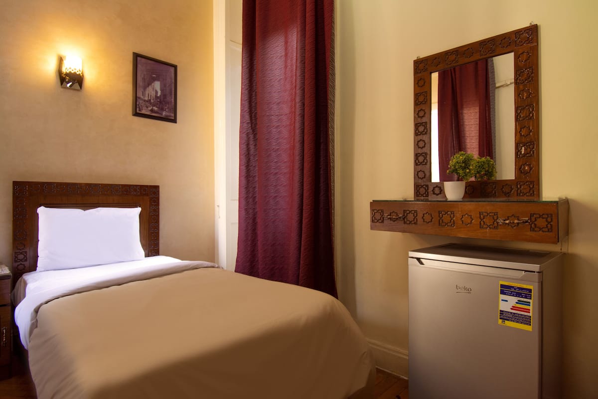 Standard Single Room | Soundproofing, iron/ironing board, free WiFi, bed sheets