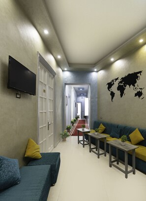 Coin salon dans le hall