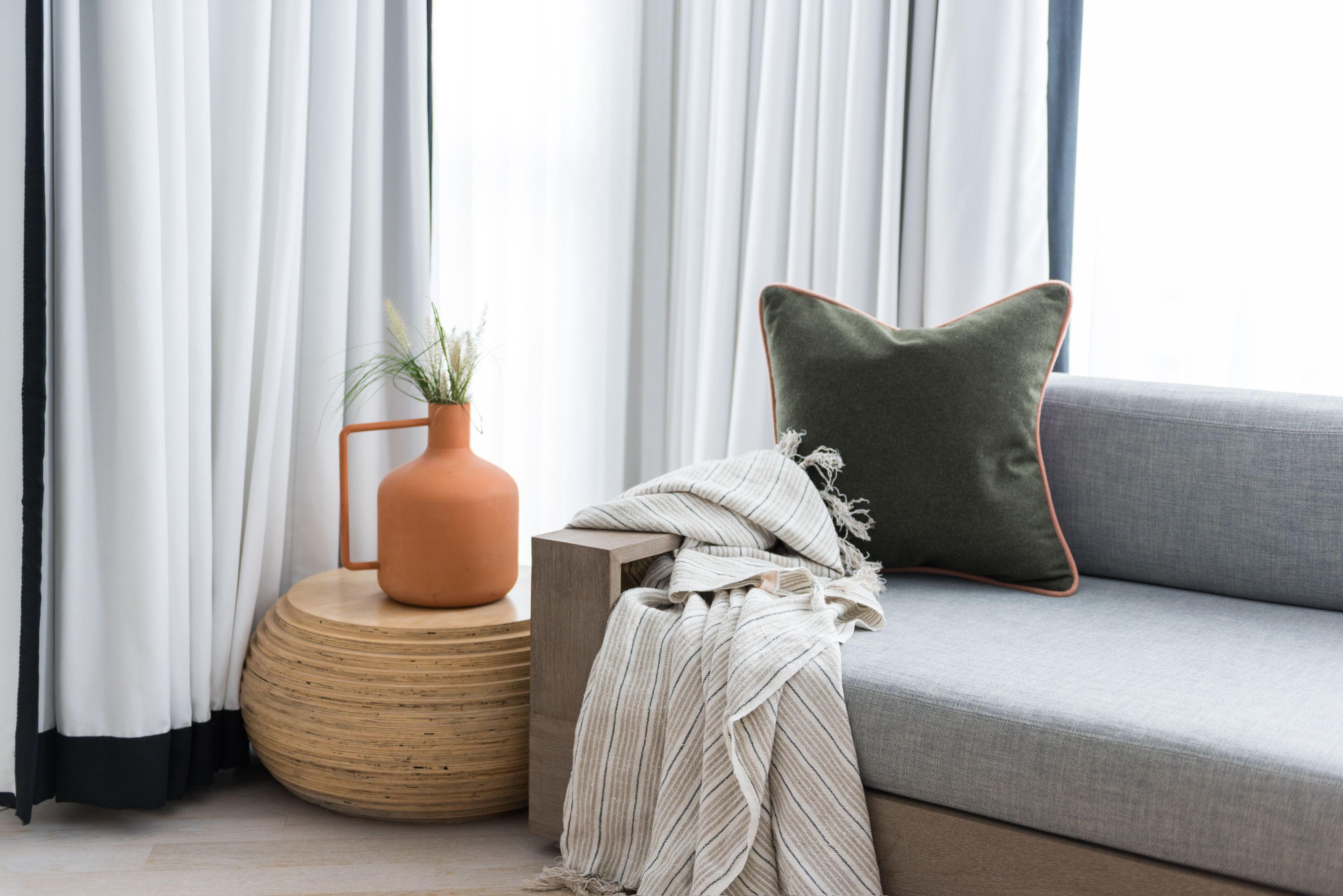 luxury suite, 2 bedrooms, fireplace (kahuna) | living area | 55-inch lcd tv with cable channels, tv, fireplace