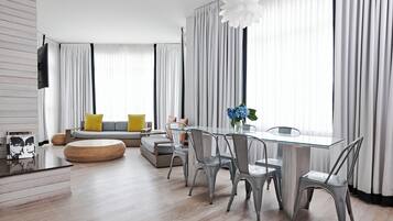 Luxury Suite, 2 Bedrooms, Fireplace (Kahuna) | Living area | 55-inch LCD TV with cable channels, TV, fireplace