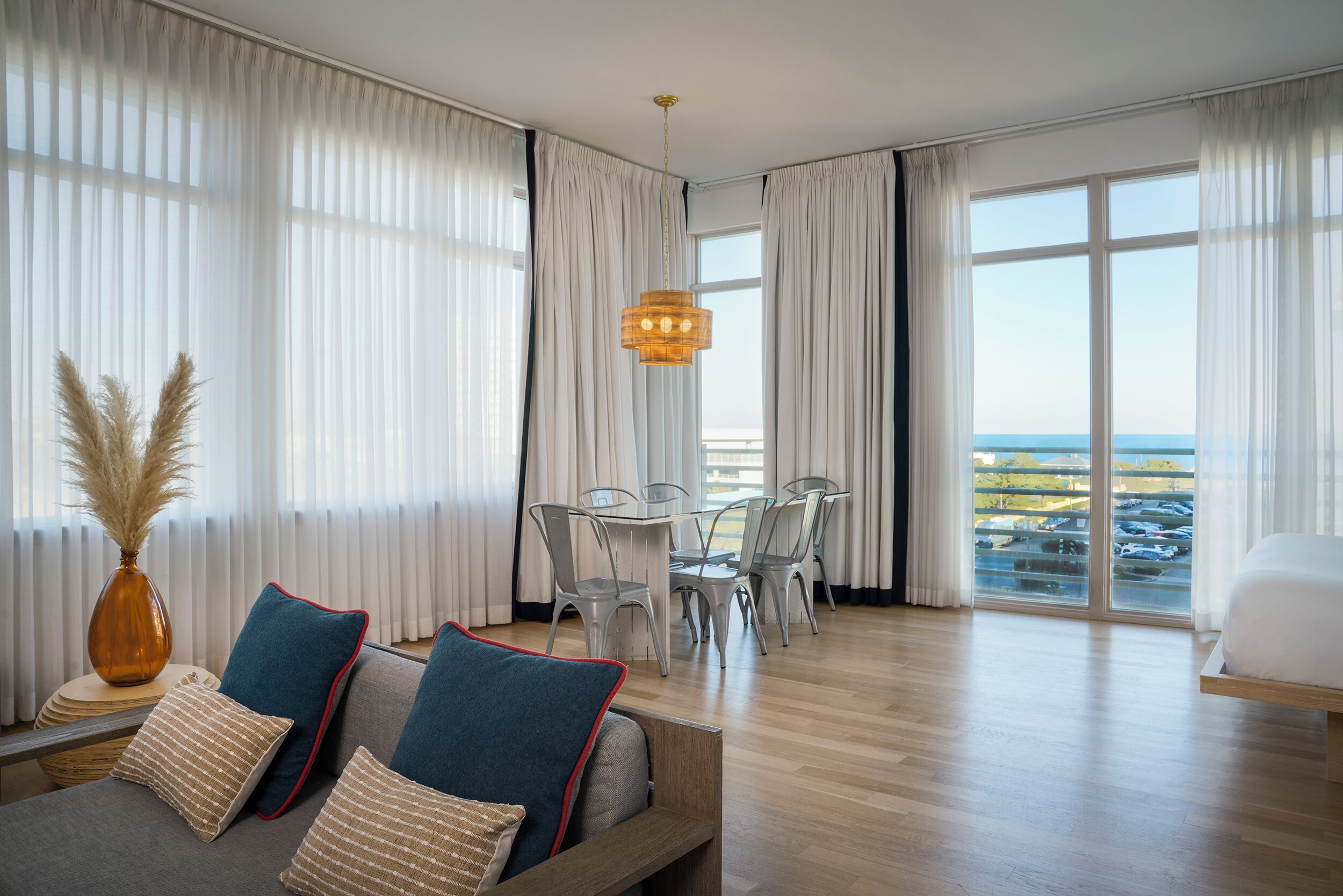 Suite, Multiple Beds, Fireplace | Premium bedding, in-room safe, blackout drapes, free cribs/infant beds