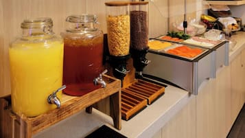 Petit déjeuner continental compris tous les jours