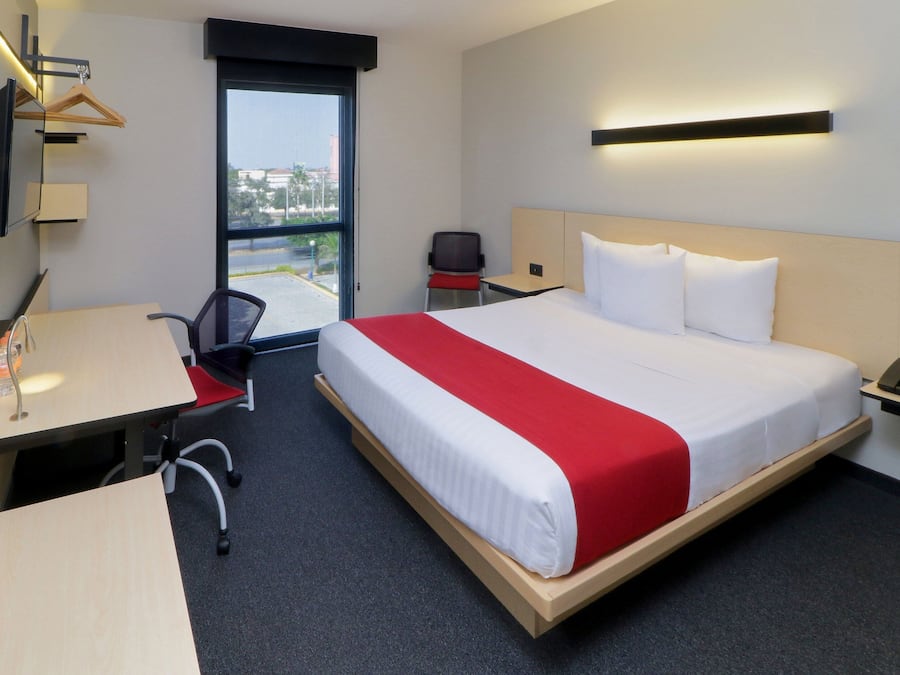 In-room safe, desk, iron/ironing board, free WiFi