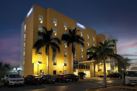 Exterior. City Express by Marriott Ciudad Victoria