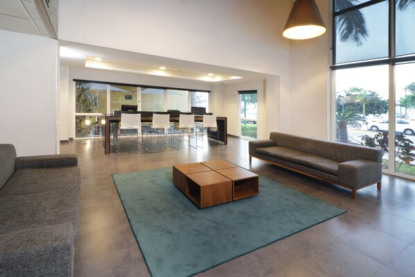 Téléviseur à écran plat