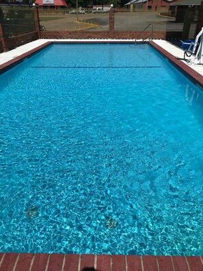 Kolam renang outdoor