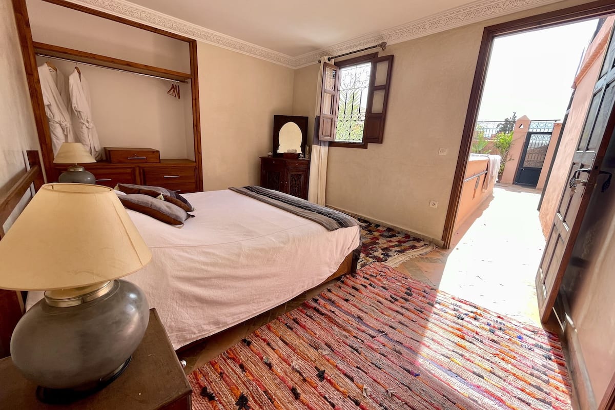 Chambre Double Supérieure | 2 chambres, literie de qualité supérieure, décoration personnalisée