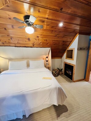 Happy Camper, King Studio | Premium bedding, individually decorated, individually furnished
