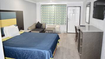 Standard Room | Desk, iron/ironing board, free WiFi, bed sheets