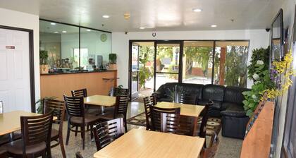 Budget Inn La Puente