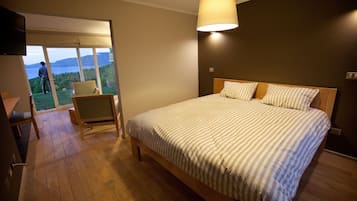 Chambre Triple | Literie de qualité supérieure, couette en duvet d'oie