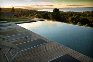 Piscine extérieure (ouverte en saison)