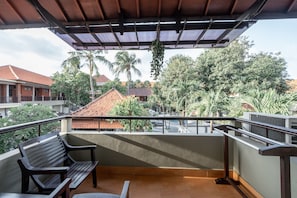 Deluxe Room, 1 Bedroom | Balcony view