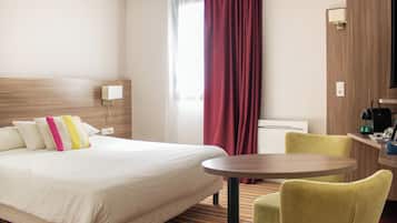 Double Room, Accessible | Premium bedding, desk, soundproofing, iron/ironing board