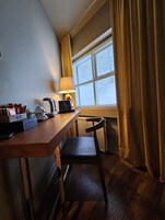 Premium bedding, down comforters, in-room safe, blackout drapes