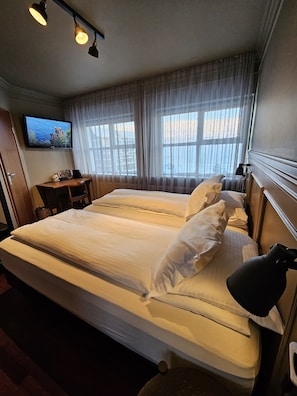 1 bedroom, premium bedding, down duvets, in-room safe