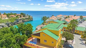 Family Villa, 3 Bedrooms, Bay View, Beachside - Bahia Apartments & Diving (Lagun)