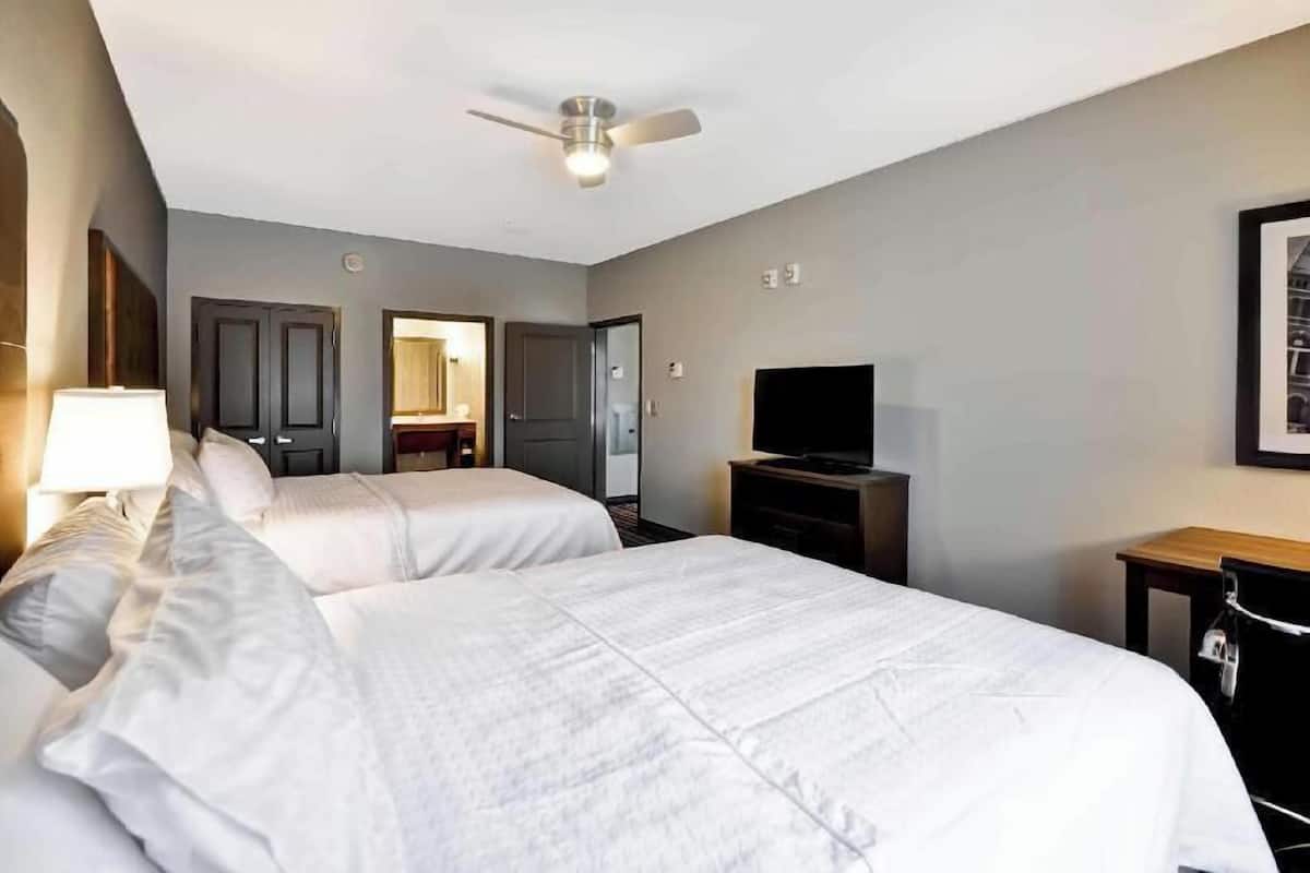 In-room safe, desk, laptop workspace, iron/ironing board