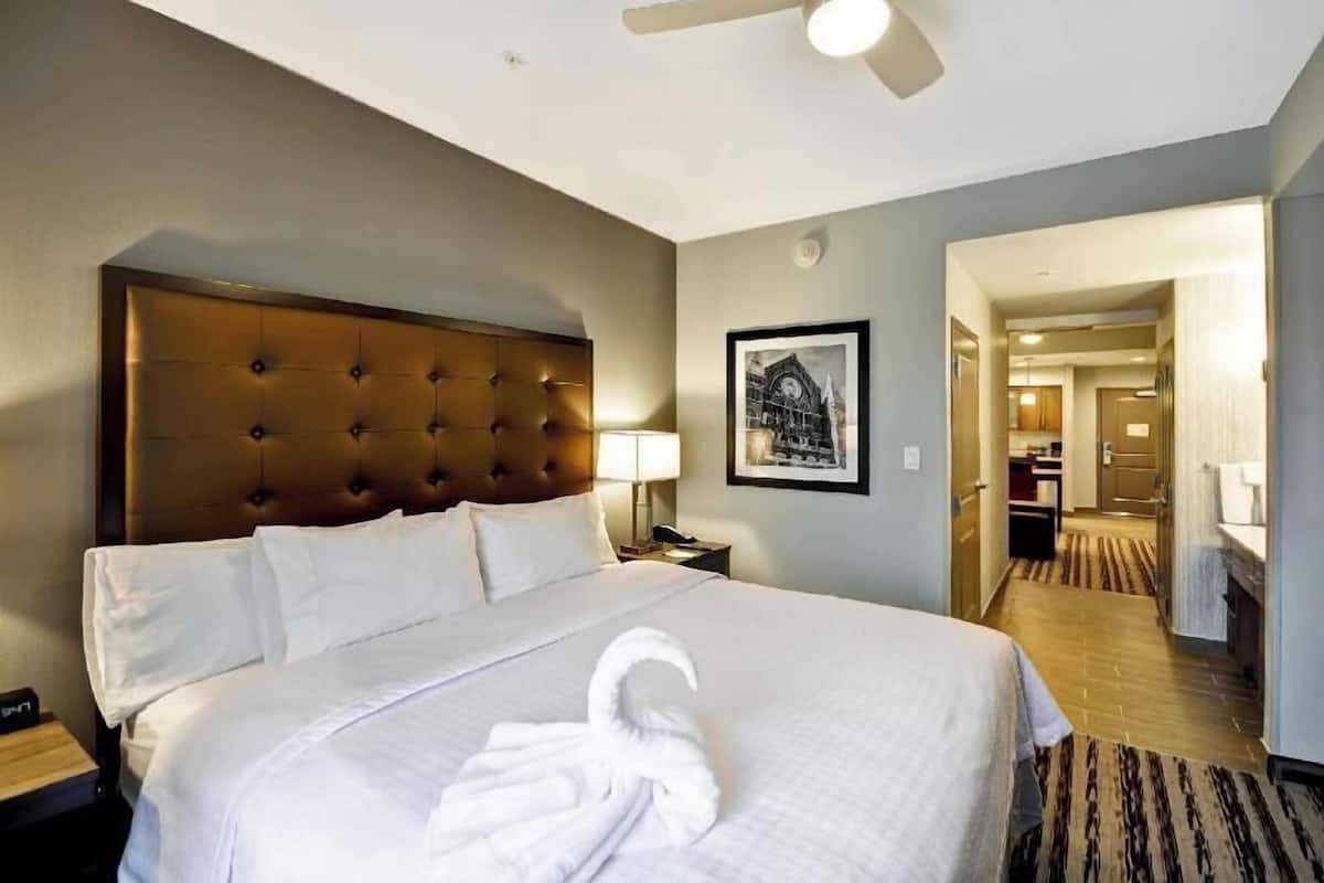 In-room safe, desk, laptop workspace, iron/ironing board
