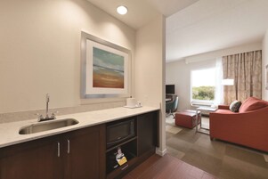 Caja de seguridad en la habitación y escritorio 