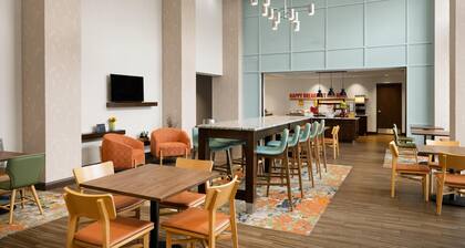 Hampton Inn & Suites Deland