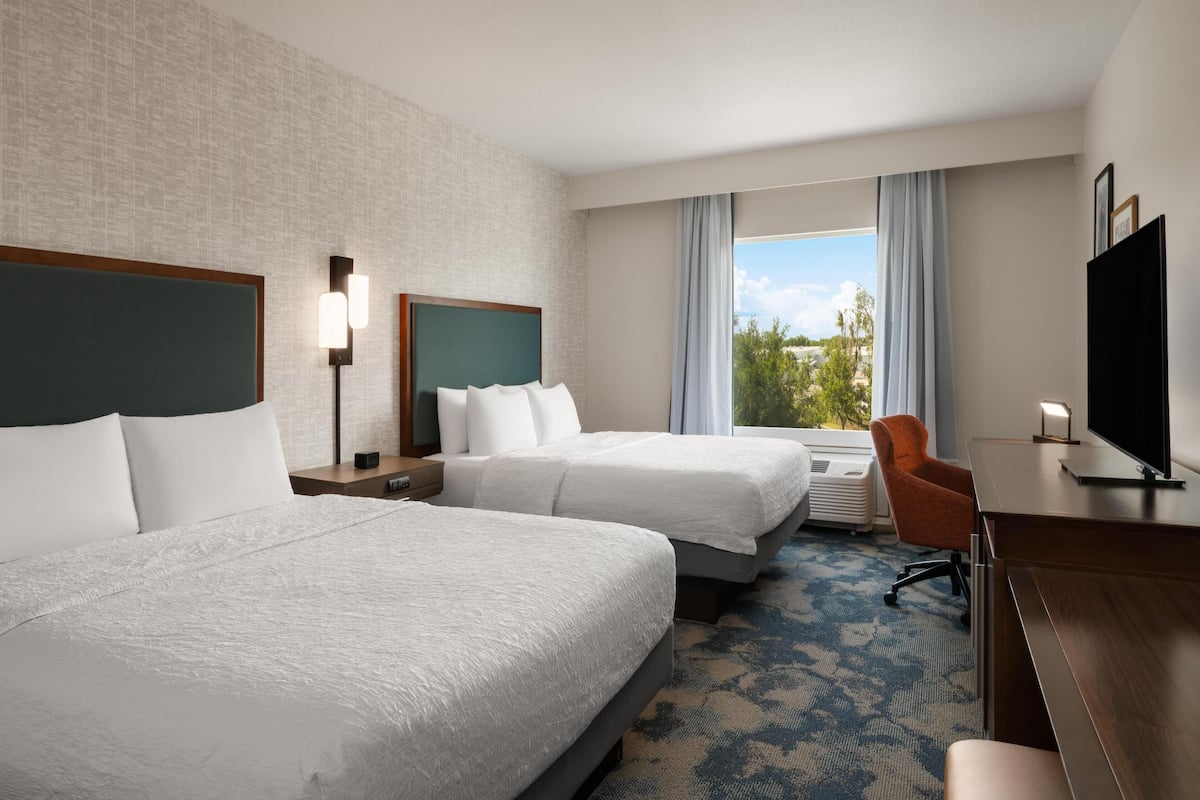 In-room safe, desk, laptop workspace, blackout drapes