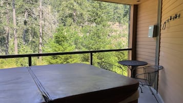 1-Bedroom King Suite with Hot Tub | Balcony view