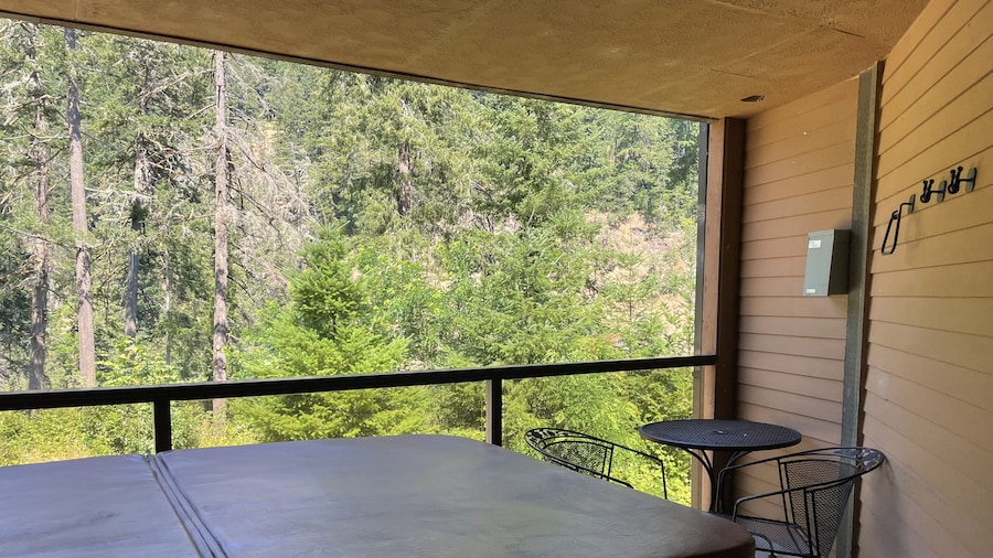 Carson Hot Springs Resort