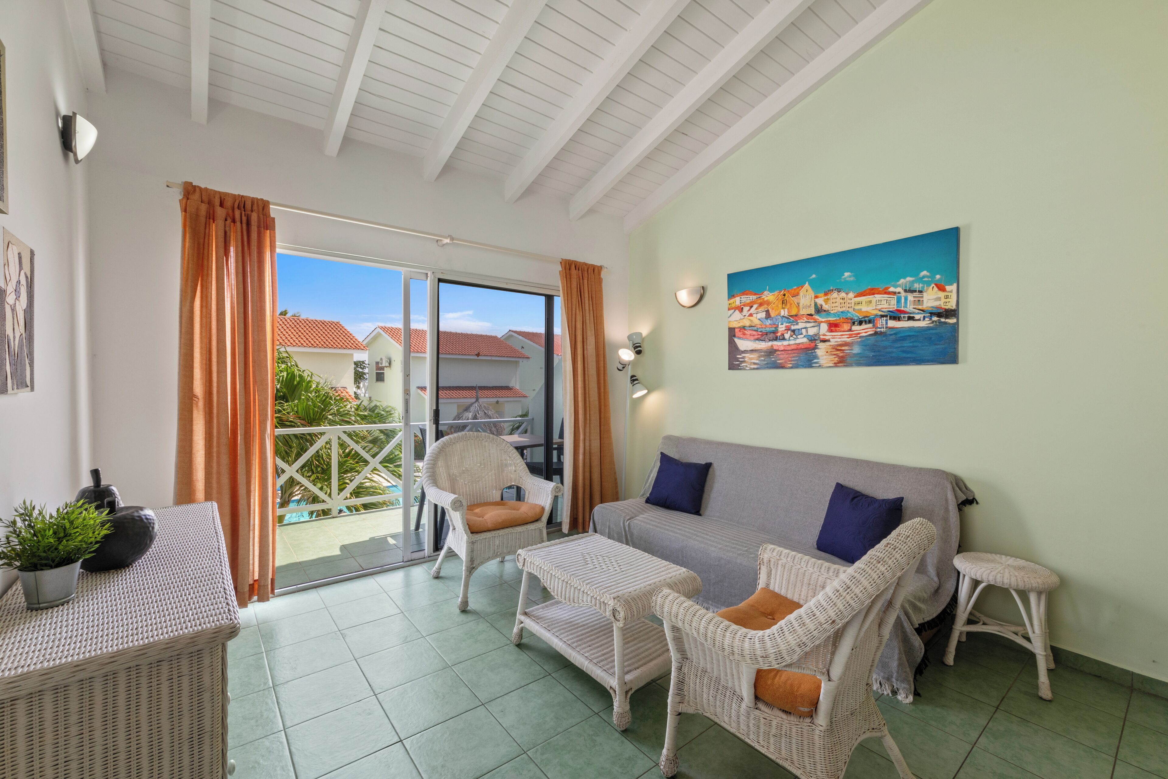 studio, pool view | living area