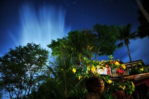 Front of property - evening/night - Pousada La Bonita (Baia Formosa)
