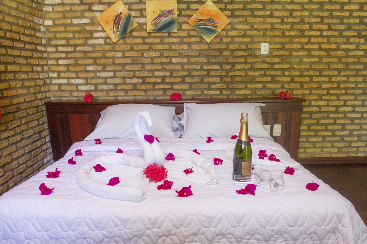 Chalet | Minibar, in-room safe, rollaway beds (surcharge), WiFi (free)