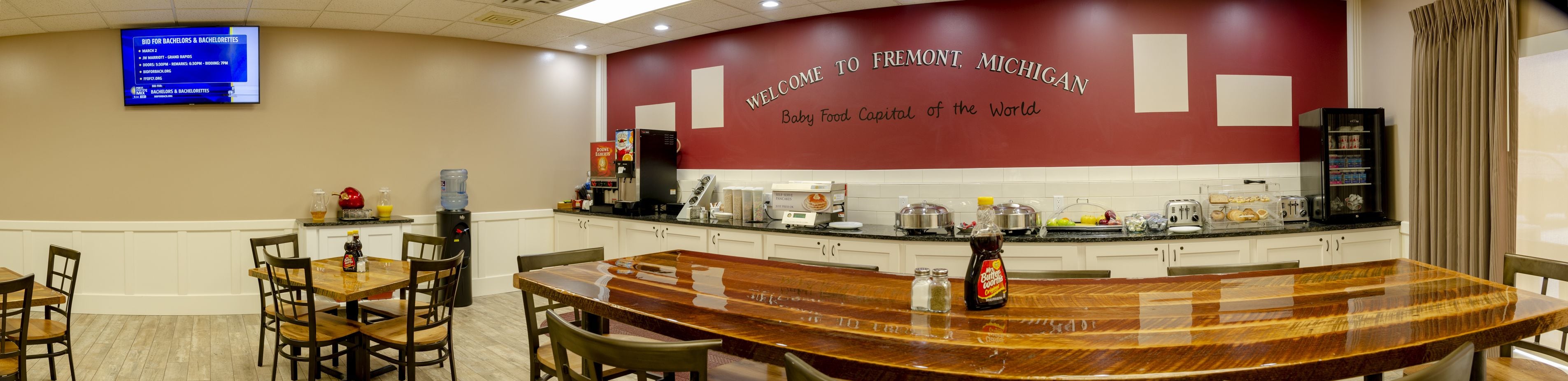 daily cooked-to-order breakfast (usd 8 per person)